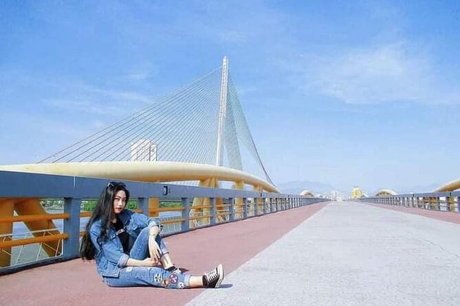 Da Nang City Tour Motorbike/Scooter & Sightseeing By Lady Rider - Included food and drinks: local noodles, vegetarian option, and smart expectations