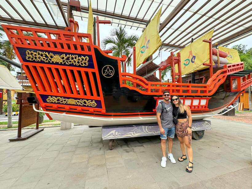 Da Nang: Full-day My Son Sanctuary And Hoi An Heritage Tour - Ending with Sông Hoài Square: a final look at Hoi An’s riverfront feel