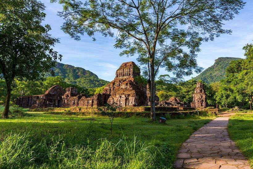 Da Nang: Full-day My Son Sanctuary And Hoi An Heritage Tour - My Son Sanctuary: UNESCO ruins in a valley of red brick towers