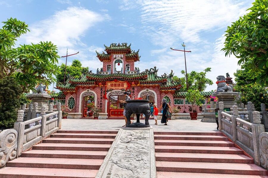Da Nang: Full-day My Son Sanctuary And Hoi An Heritage Tour - Hoi An on foot: old streets, layered influences, and a real sense of place