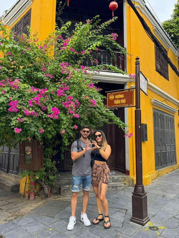 Da Nang: Full-day My Son Sanctuary And Hoi An Heritage Tour - A quick snack break before the iconic Japanese Covered Bridge