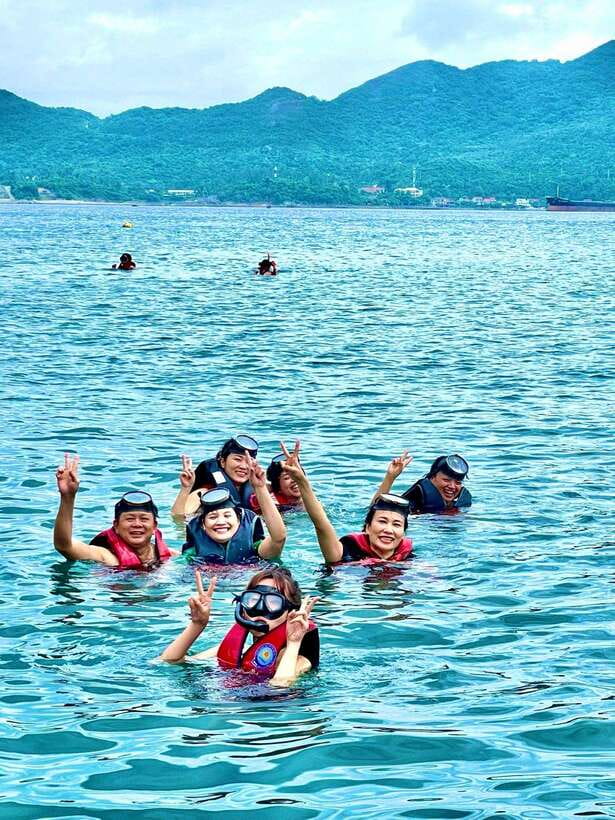 Da Nang/Hoi An: Cham Island Speedboat Tour with Snorkeling - Xep Beach Snorkeling: How to Get Better Views in Real Reef Conditions