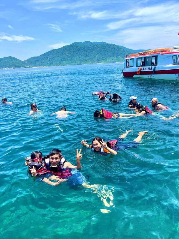 Da Nang/Hoi An: Cham Island Speedboat Tour with Snorkeling - Lunch on the Beach, Then a Real Chunk of Free Time