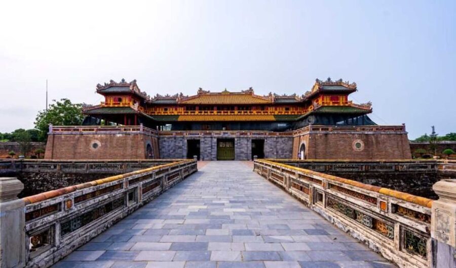 Da Nang: Imperial City of Hue Day Trip with Lunch and Ticket - The guided experience: English storytelling and better context