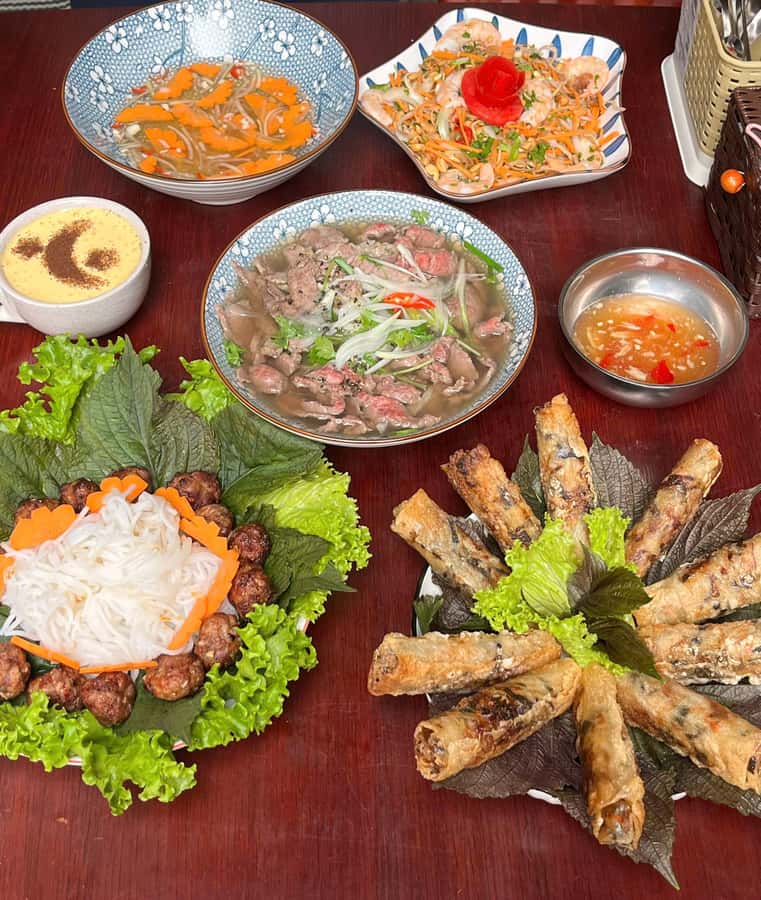 Da Nang: Making 5 Vietnamese dishes with Local Market Trip - Who this class suits best, and who should skip it
