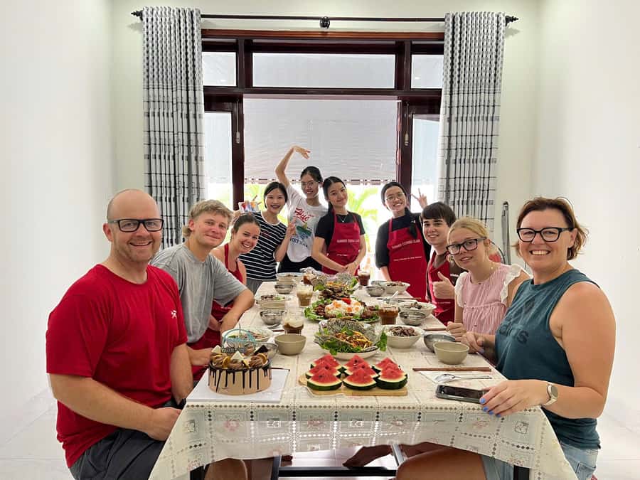 Da Nang: Making 5 Vietnamese dishes with Local Market Trip - Entering the local market: your ingredient choices matter