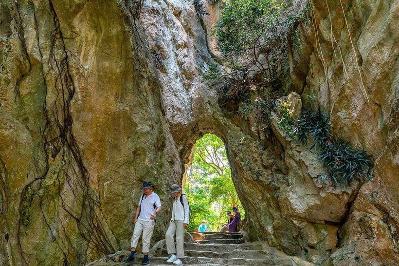Da Nang: Marble Mountains And Son Tra Peninsula Exploration - Getting around Da Nang, pickup areas, and why pacing matters