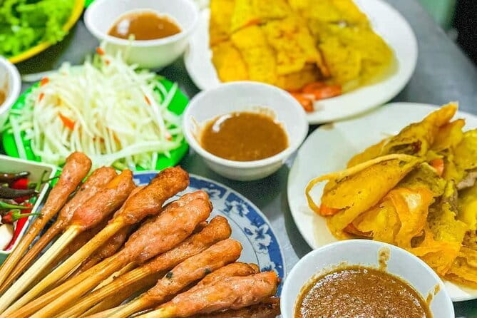 Da Nang Motorbike Tour with Local Guide-Food, Culture-Hidden Gems - Bánh Xèo Bà Dưỡng: dinner is part of the point