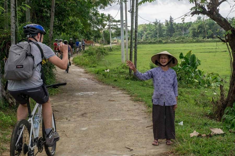 Da Nang or Hoi An: Countryside Bike & Basket Boat Tour - Price and value: why $36 can feel fair here