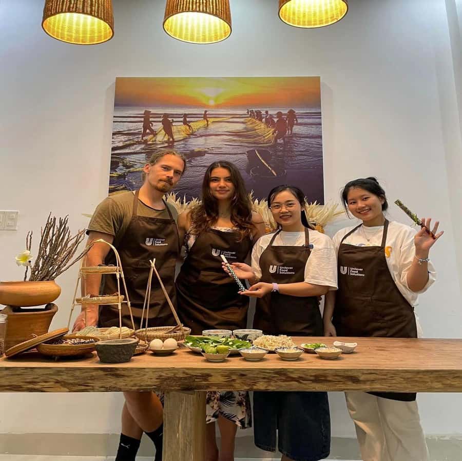 Da Nang: Traditional Cooking Class with meal in Local Family - Where the Evening Starts on Mai Đăng Chơn Street