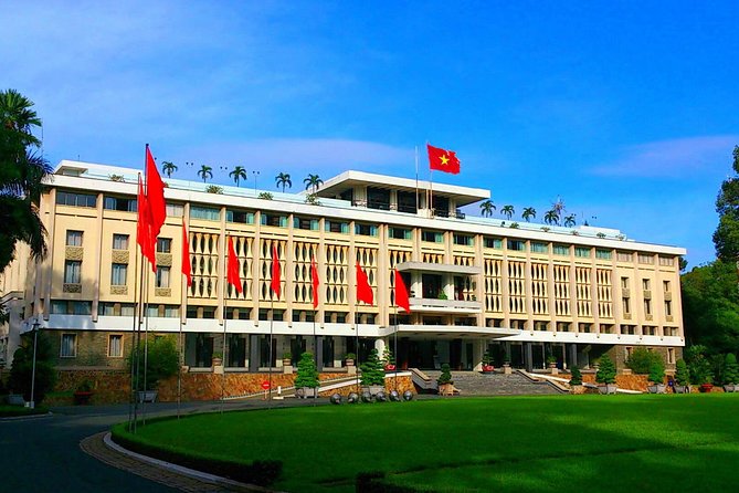 Daily Small Group Tour to Saigon City and Cu Chi Tunnels - Timing, pace, and logistics in Ho Chi Minh City traffic