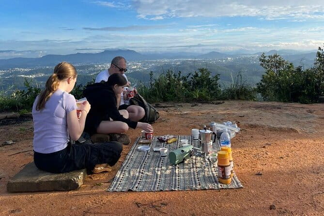 Dalat: Cloud Hunting & Sunrise Trekking to Hon Ho Mountain - The 4:00 am Pickup Ride, and the Calm Before the Climb