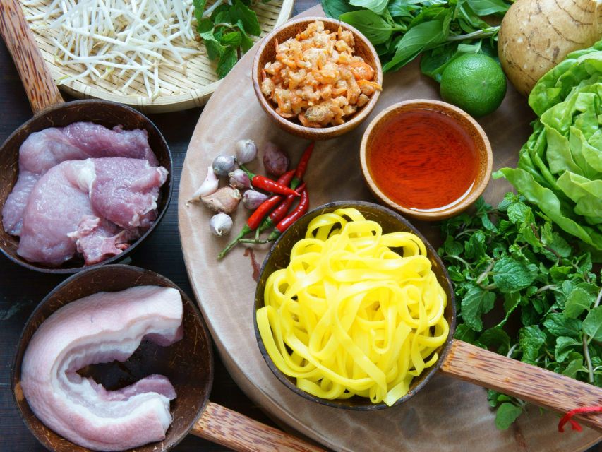 Dalat: Home Cooking Class with Central Market Tour - Eating What You Cook, Then Relaxing in the Garden