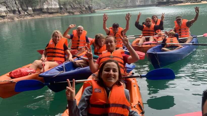 Đảo Cát Bà : 1Day Kayaking,Swimming,Cycling,Snorkeling,Lunch - Lunch on the water, plus boat-deck time to recover