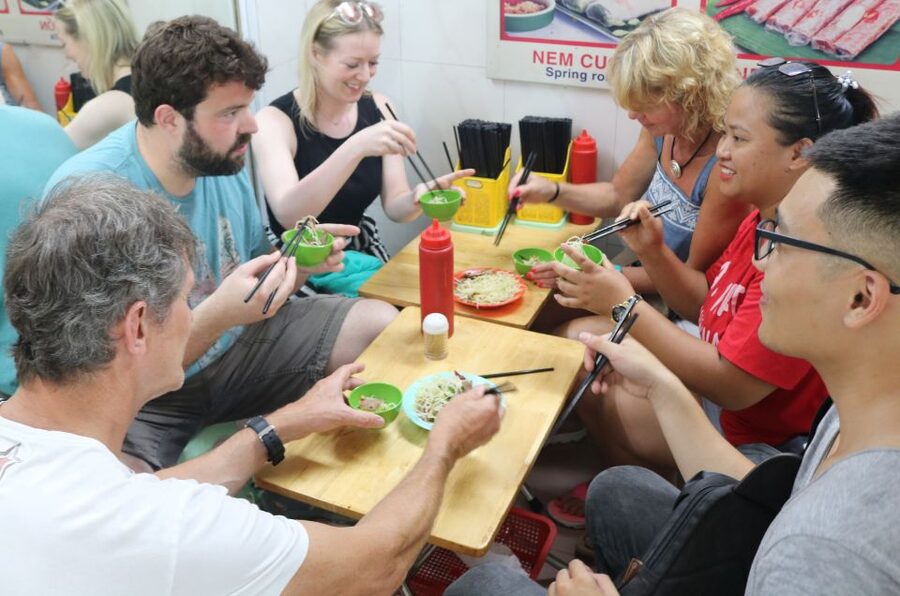 Discover Hanoi's Street Food by Night & Mini Class Coffee - Street food stop by stop: the five tastings that build a meal