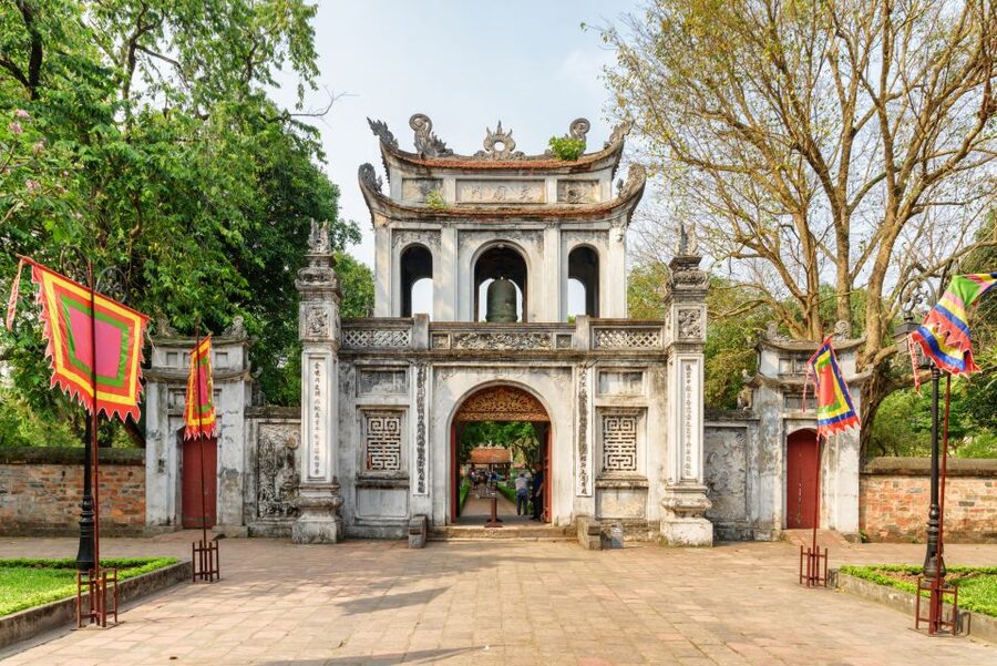 Discover Hanoi Train Street and Treasure on a Motorbike Tour - Dry mixed pho: a included meal that keeps the afternoon on track