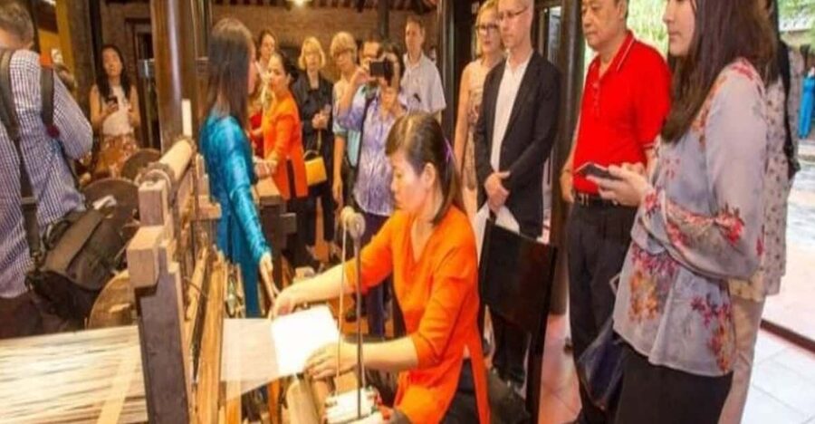 Discover Traditional Silk Process in Hoi An Silk Village - Weaving and Champa-Dai Viet textile craft inside the weaving house