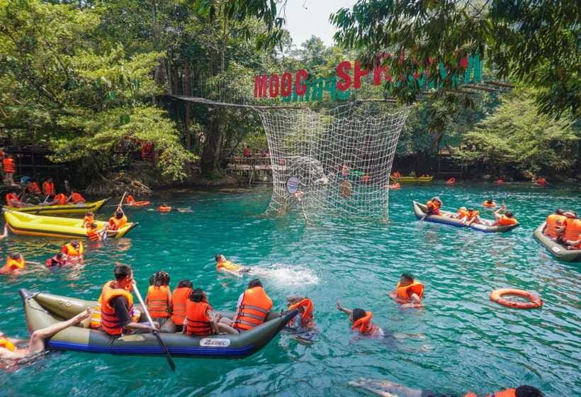 DMZ and the Hidden Stories of War – Full-Day Tour from Hue - Lunch in Quang Tri, Then Off to Vinh Linh Coastal Tunnels