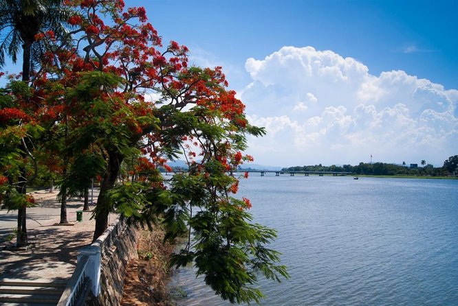 Dong Hoi to Hue Private Car Transfer With Sightseeing Stops - Key points before you go