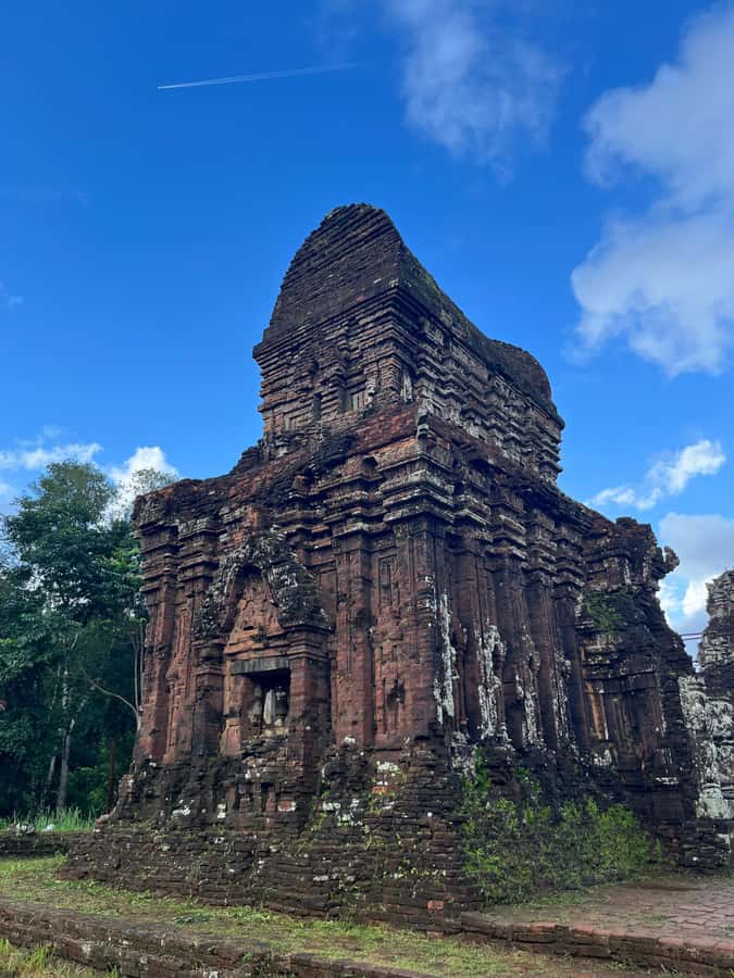 Early My Son tour/transfer to avoid crowd and the heat - My Son Sanctuary walking tour: shade, shuttle, and time to see properly