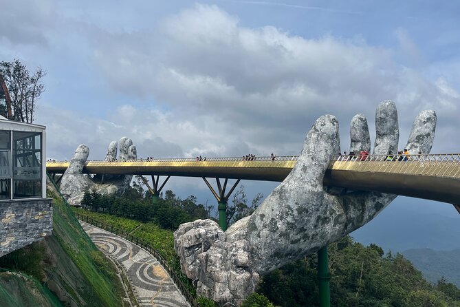 Early tour/ transfer from Hoi An/Da Nang to Golden bridge - Golden Bridge Walk: The Two-Hands Design and What You Should Expect