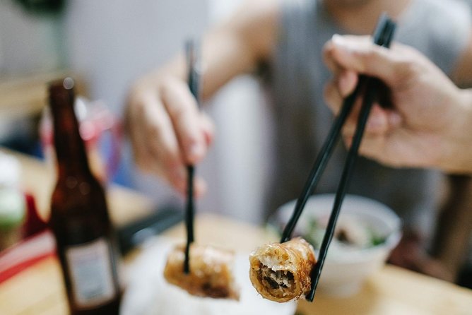 Eat Like a Local: Hanoi Street Food Adventure - Drinks and Portions: You’ll Likely Leave Stuffed