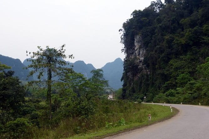 Elephant cave and Mada valley Jungle trek - 1Day - Group size, guides, and the small details that keep things smooth