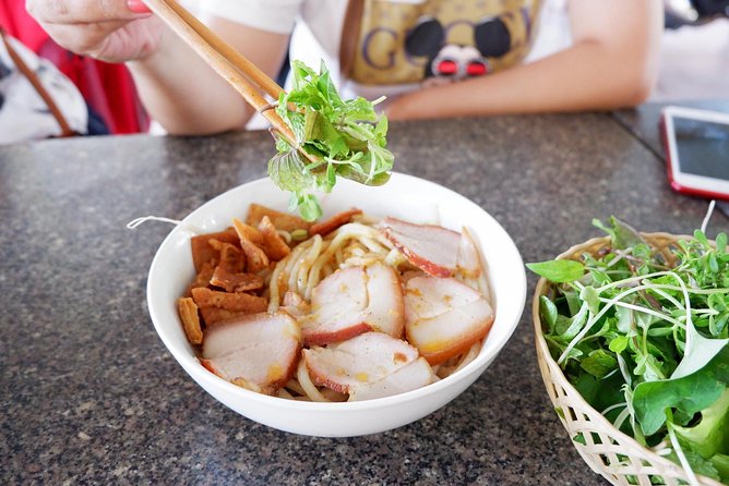 Evening Walking Food Tour, folk game and lantern boat - Lantern boat and floating lantern release on the river