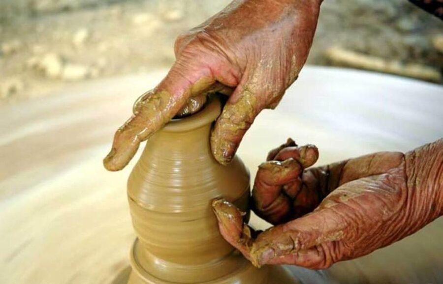 Experience Making Pottery with Local Craftsman in local home - FAQ