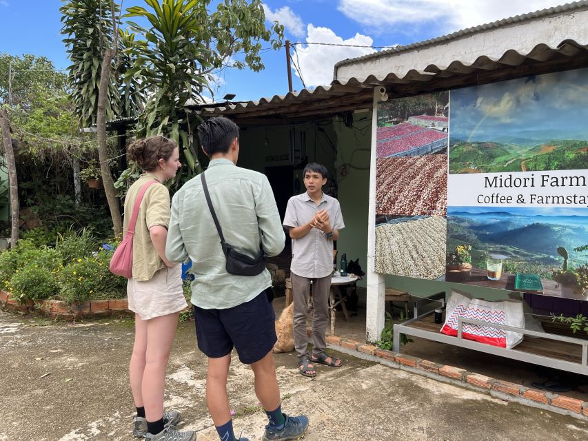 Experience specialty coffee with sustainable coffee farmers - Brewing techniques and making your own Phin cup
