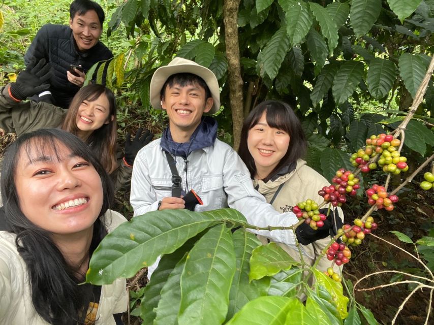 Experience specialty coffee with sustainable coffee farmers - The vibe at HuyEco Coffee & Culture