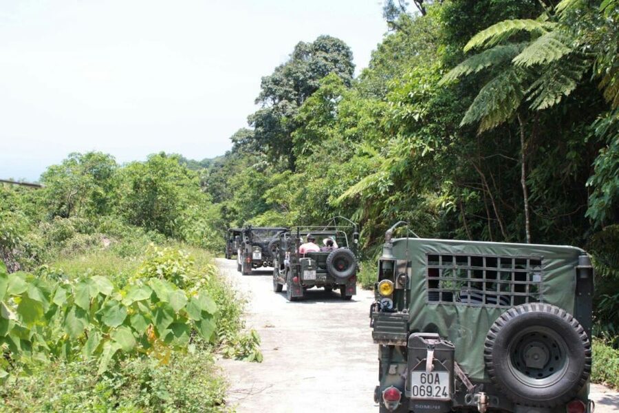 EXPERIENCED JEEP TOUR IN SON TRA PENINSULA - From Da Nang pickup to the first Son Tra views (08:00 to 08:30)
