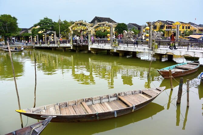 Explore Hoi An Ancient Town and Coconut Village with Dinner - A 2:00 pm to 8:00 pm plan that fits Hoi An days