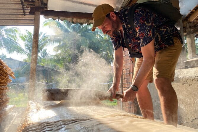 Floating Market & Hidden Canals – Small Group Morning Boat Tour - Small canals and quiet water, away from the biggest crowds