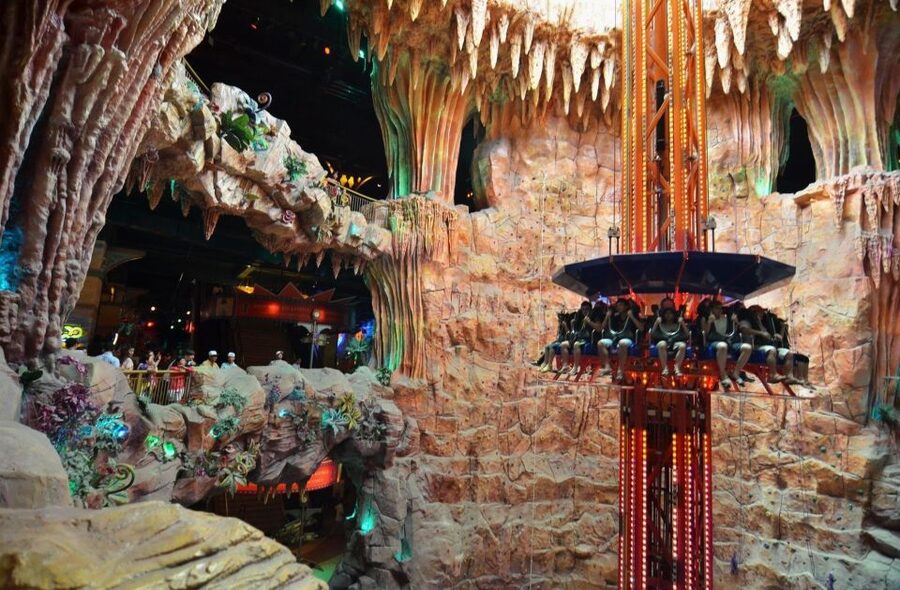 From Da Nang: Ba Na Hills and Golden Bridge tour & options - Cable car ride: the long queue you can’t avoid, but can manage