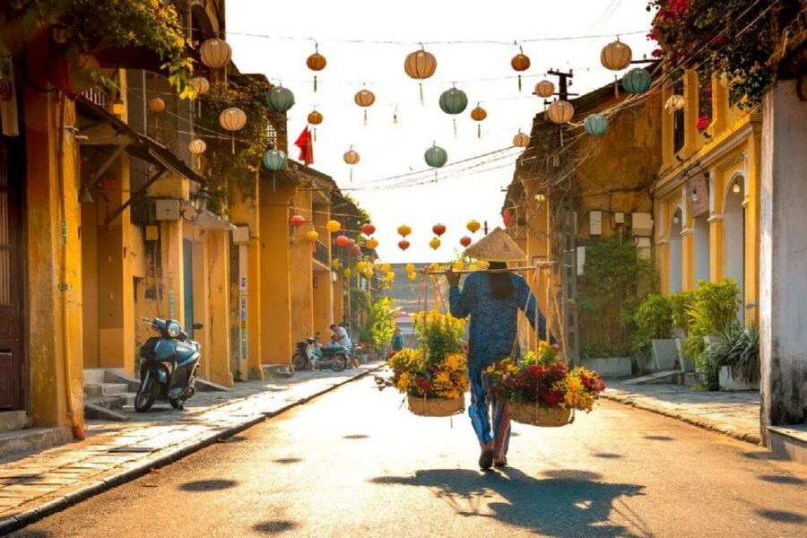 From Da Nang: Hoi An Guided Day Tour with Meals - Lunch is not the focus, dinner in Hoi An is