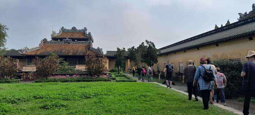 From Da Nang/Hoi An: Hai Van Pass & Hue Imperial City Deluxe - Hue Imperial City: Ngo Mon Gate to Nine Dynastic Urns