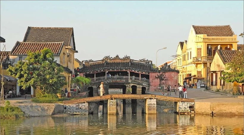 From Da Nang: Hoi An Old Town Tour, Night Market & Boat Ride - Old Town Shopping Lanes, Craft Stops, and the Night Market Moment