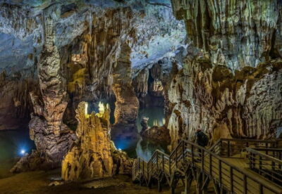 From Dong Hoi: Paradise Cave, Phong Nha Cave Tour, and Lunch
