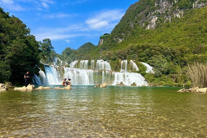 From Ha Giang - Cao Bang - Ban Gioc waterfall: 4days 3nights - Key highlights to look for