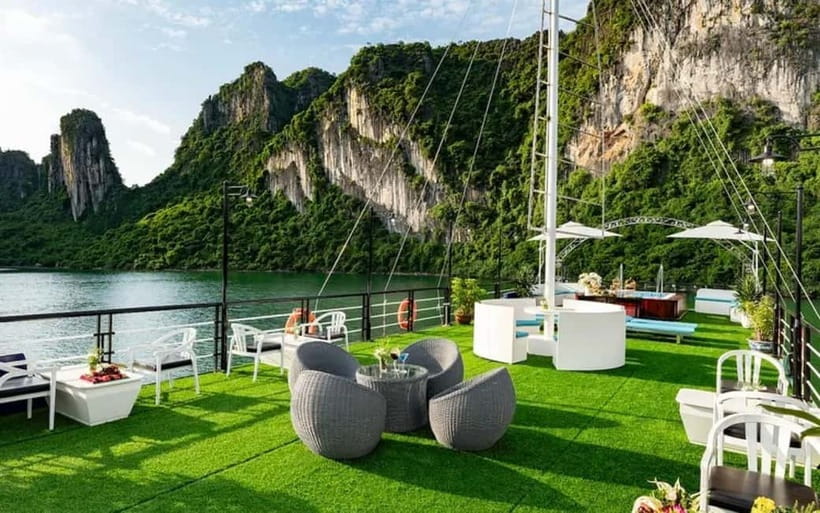 From Ha Long: Halong Bay Tour 6 hours from Tuan Chau island - Key highlights to look for