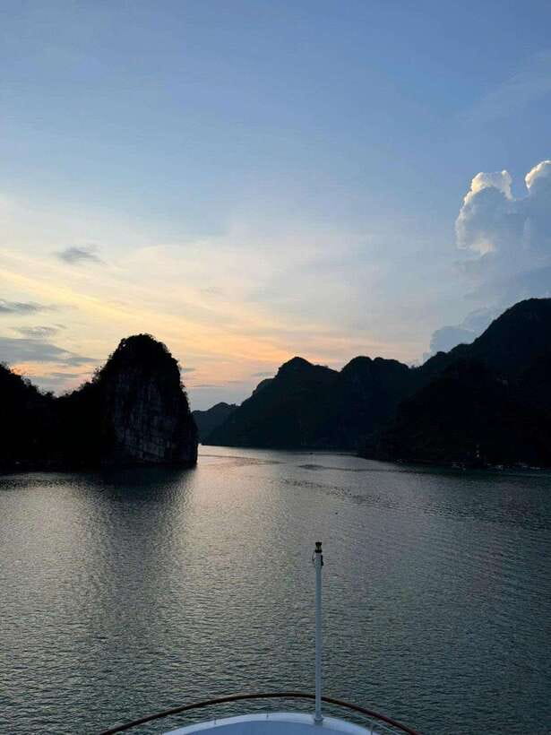 From Ha Noi: Ha Long Bay - 5star cruise 2days trip - Day 1: Cave stops, Titov Island steps, and sunset downtime