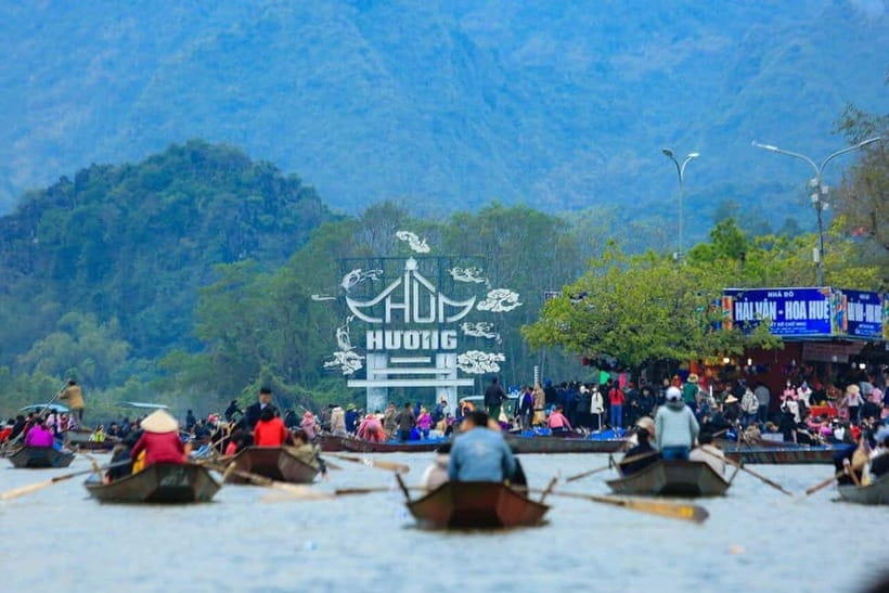 From Ha Noi: Perfume Pagoda & Quang Phu Cau Incense Village - The drive from Hanoi: setting you up for the day