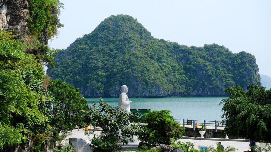 From Hanoi: 1 -Day Halong Bay Cruise With Big & Small Groups - Sung Sot Cave: The Best-Known Big Cave Stop