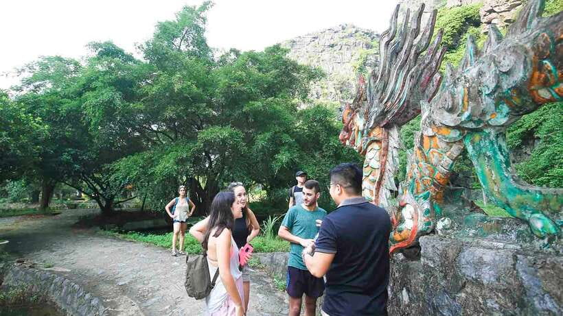 From Hanoi: 1-Day Ninh Binh Highlights Tour with Lunch - Morning Pickup and the AC Ride That Keeps the Pace