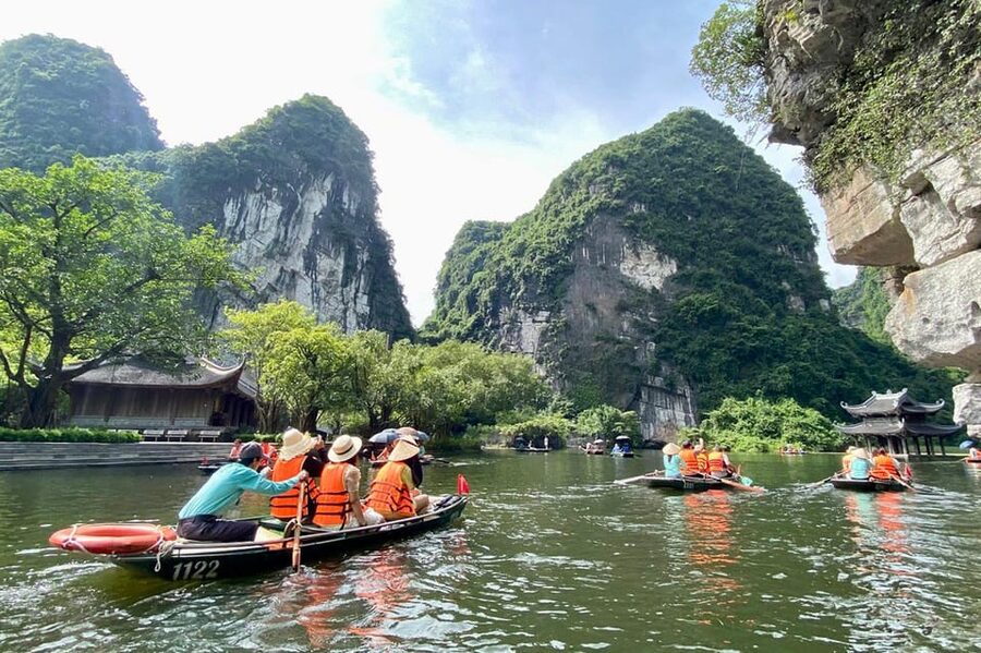 From Hanoi: 1-Day Private Car to Incense Village & Ninh Binh - A smooth Hanoi to Ninh Binh day, without the stress