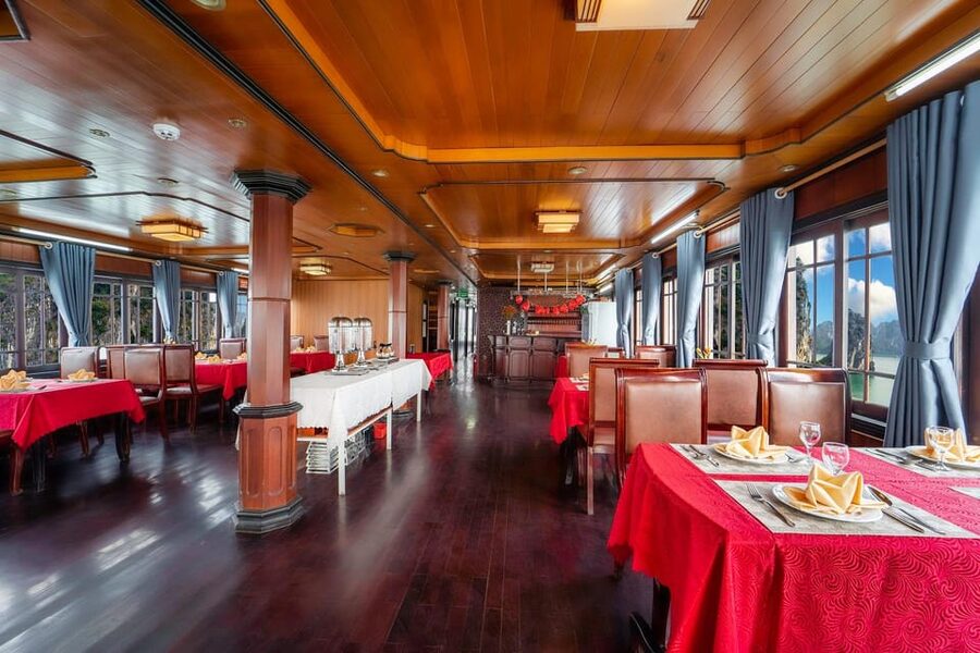 From Hanoi: 2-Day Ha Long Bay Boat Tour - Getting from the Hanoi Old Quarter to Tuan Chau without chaos