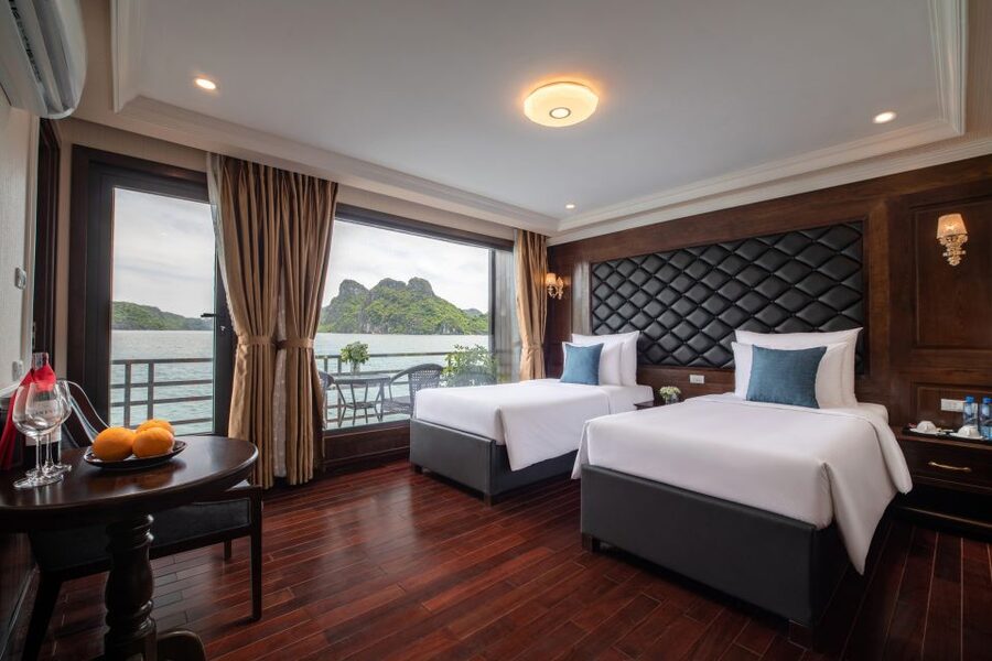 From Hanoi: 2-Day Halong and Lan Ha Bay La Pandora Cruise - Day 2 Wake-Up: Sunrise Feel, Dark and Bright Cave by Rowboat