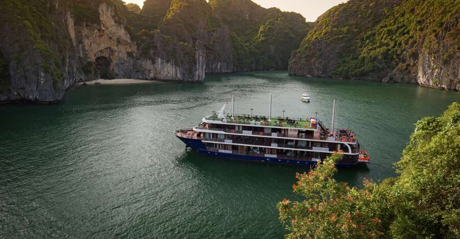 From Hanoi: 2-Day Halong and Lan Ha Bay La Pandora Cruise - La Pandora 2 Days, 1 Night: What the Bay Portions Feel Like