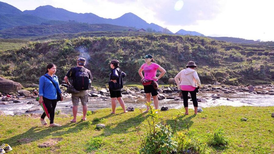 From Hanoi: 2-Day Overnight Sapa Tour by Limousine - Should You Book This 2-Day Overnight Sapa Trek?